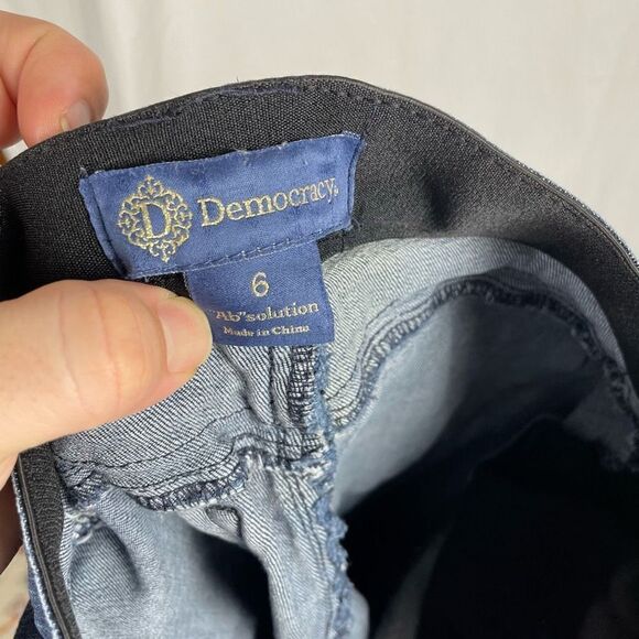 Democracy “Ab”solution Distressed Slim Denim Jeans - Women’s 6 - Picture 6 of 8